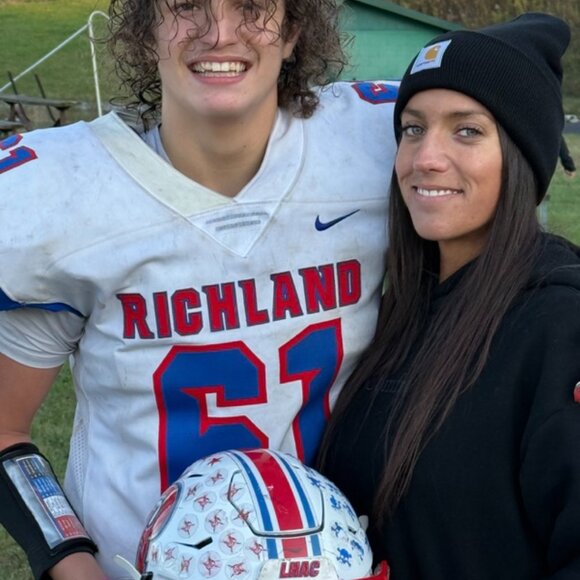 SHARE SHOW! TONIGHT!!COME HANGOUT! - Picture 5 of 10